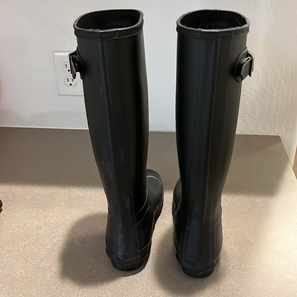 Hunter Tall Black Rubber Boots - Picture 8 of 15